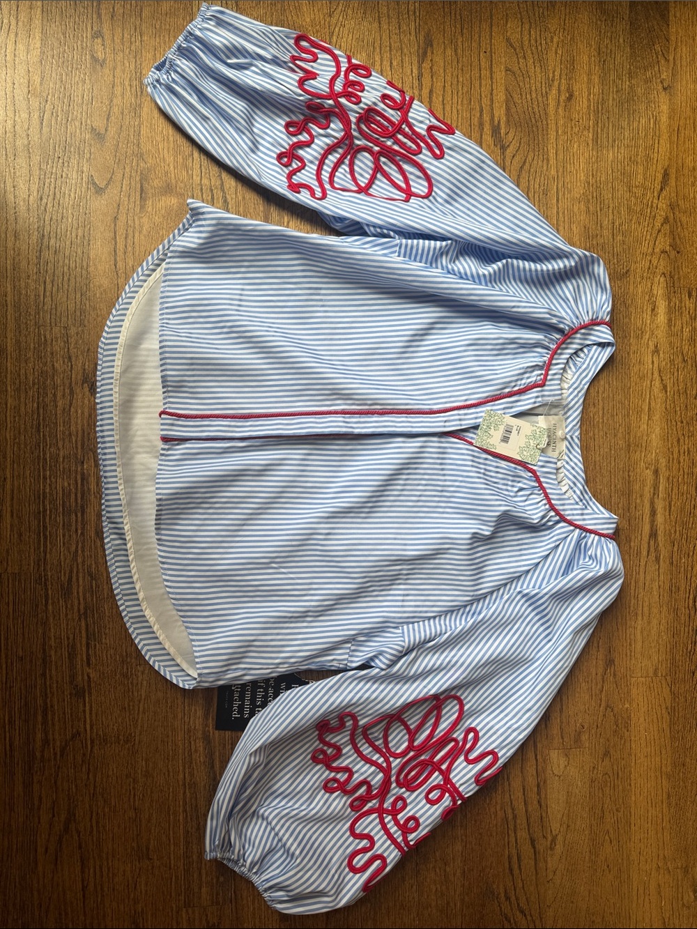 NWT Hyacinth House Tuckernuck Blouse Blue Stripe Red Embroidery Size Large - Picture 6 of 7